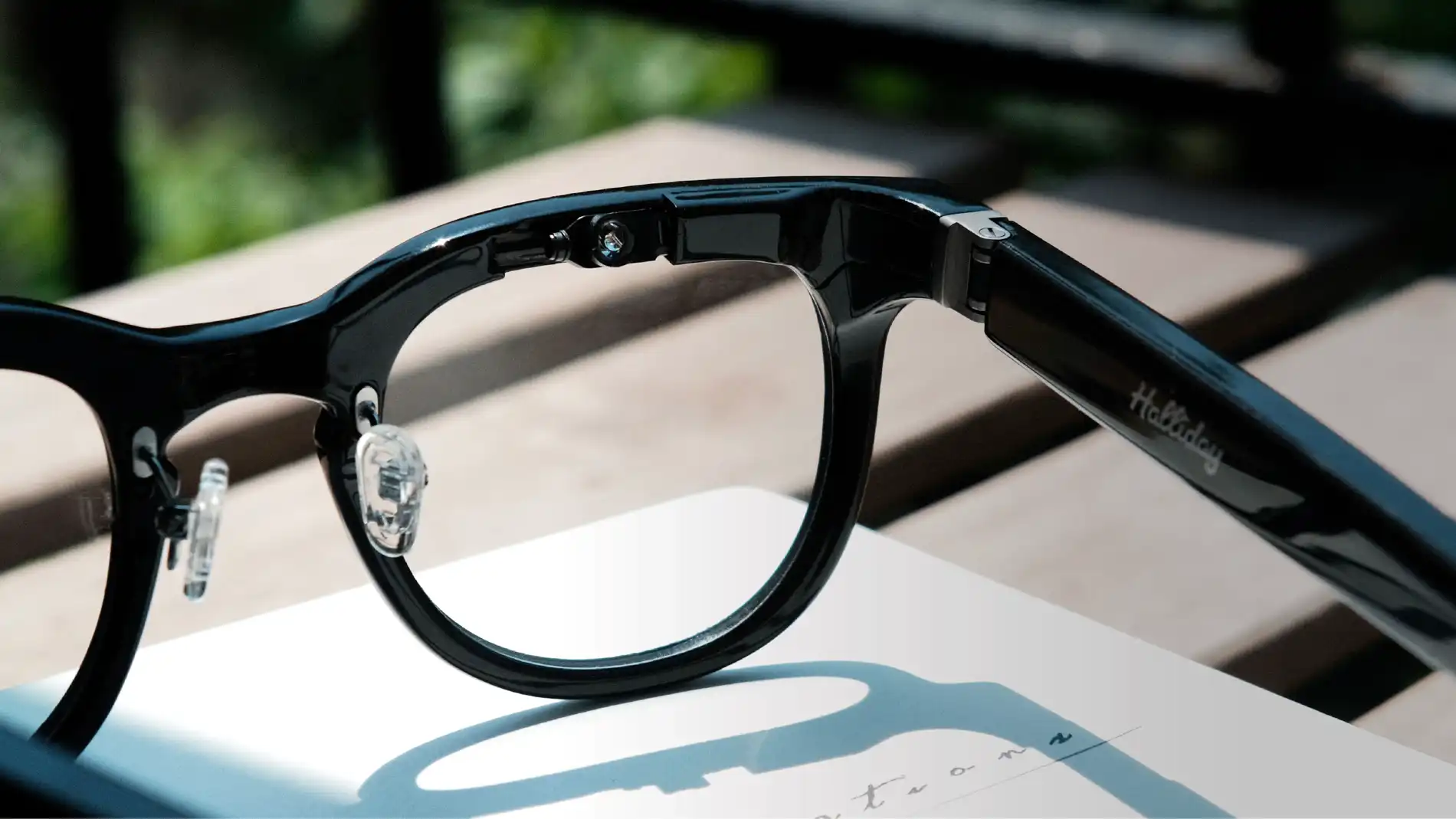 Insights at a Glance, Right Before Your Eyes.